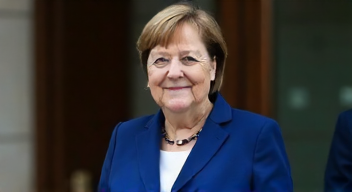Ich bin Angela Merkel, Politikerin und Bundeskanzlerin (9/10)